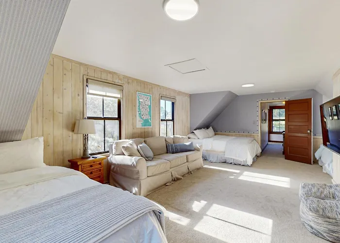 Prime Mendocino Retreat With Hot Tub & 2 Kitchens